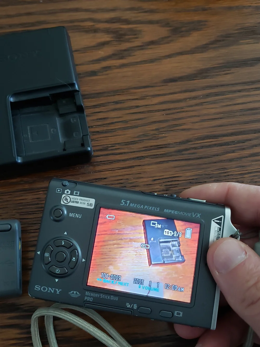 Sony Cyber-shot DSC-T7 Bundle — Fully Tested & Working (With Accessories)